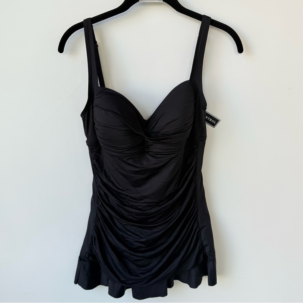 NWT La Blanca Black One Piece Swimsuit Tummy Control Versatile Straps size 10
